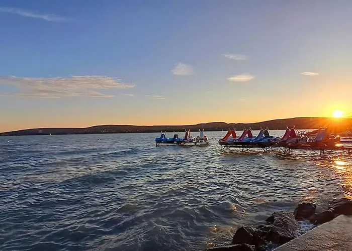 Chill Garden Loft * Balatonkenese